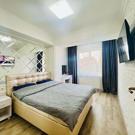 Central Eco View Apartment Chisinau Bagian luar foto