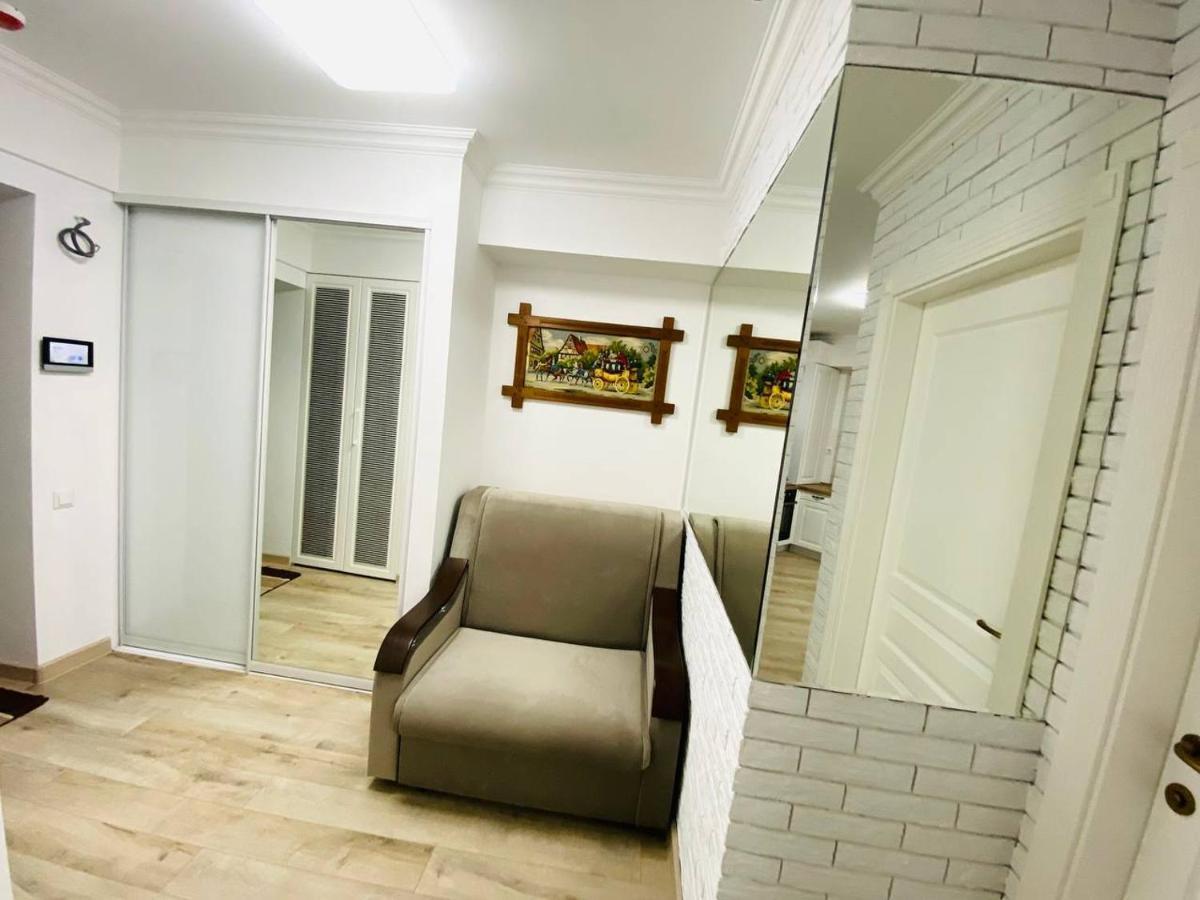 Central Eco View Apartment Chisinau Bagian luar foto