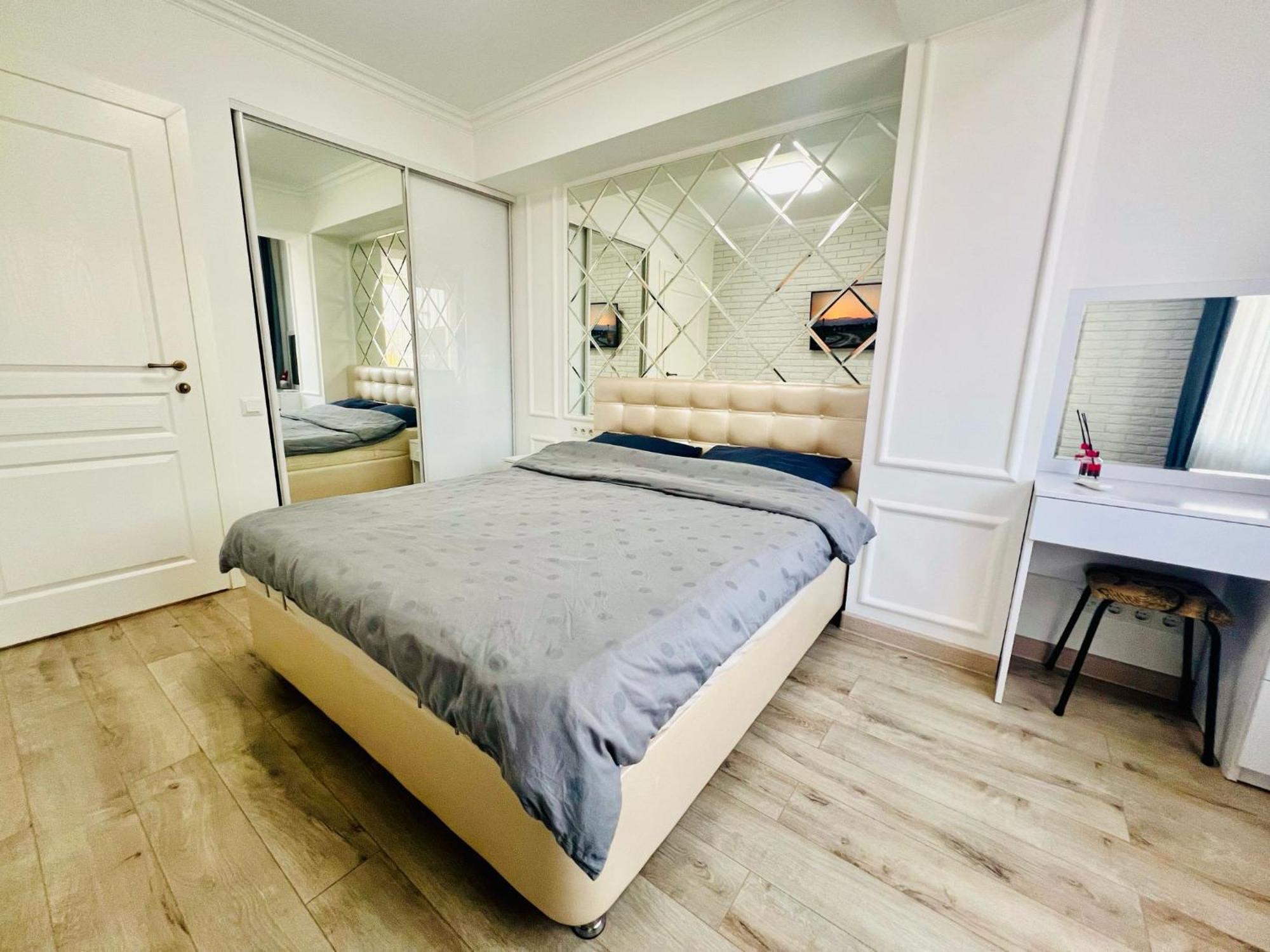 Central Eco View Apartment Chisinau Bagian luar foto