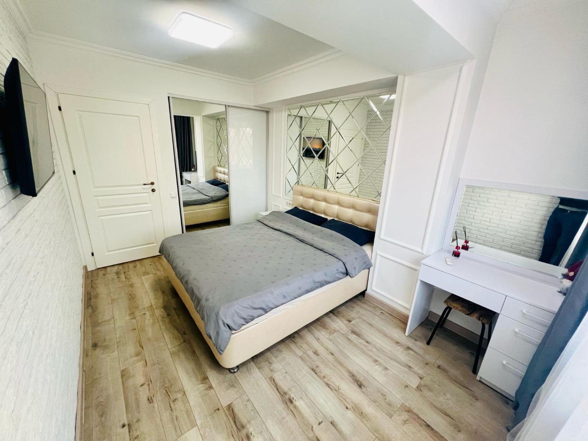 Central Eco View Apartment Chisinau Bagian luar foto